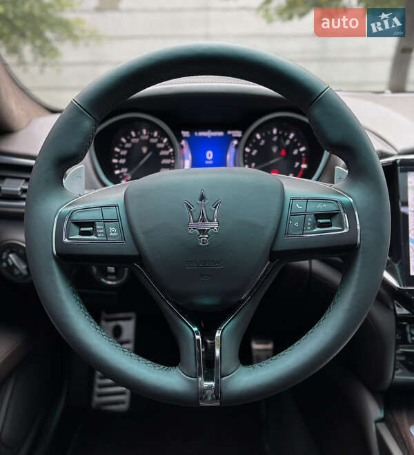 Седан Maserati Ghibli 2014 в Киеве