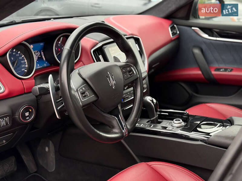 Седан Maserati Ghibli 2018 в Киеве