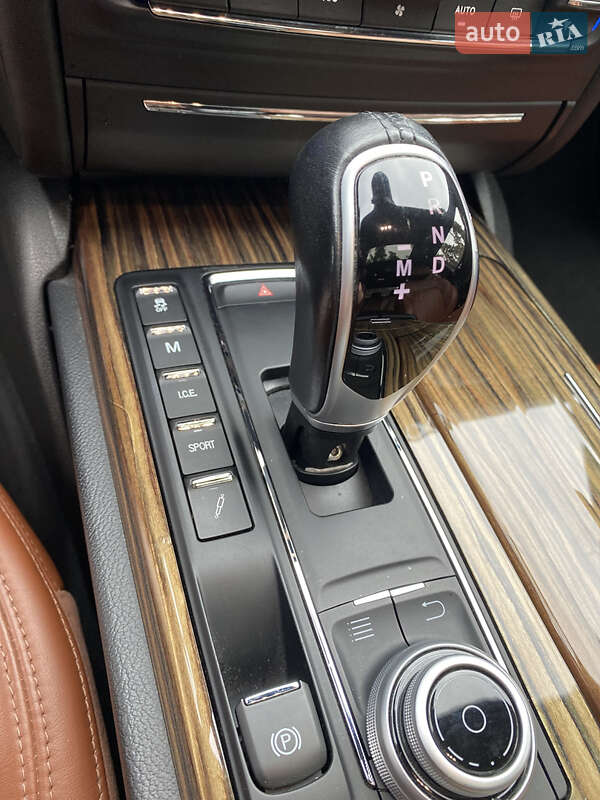 Седан Maserati Ghibli 2016 в Києві