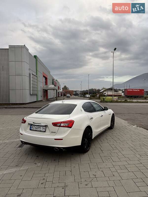 Седан Maserati Ghibli 2014 в Тячеве