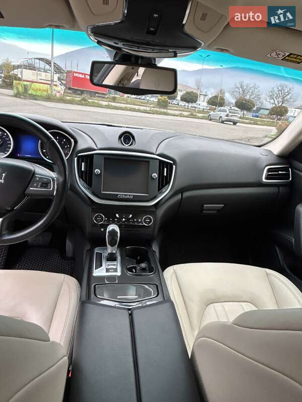 Седан Maserati Ghibli 2014 в Тячеве