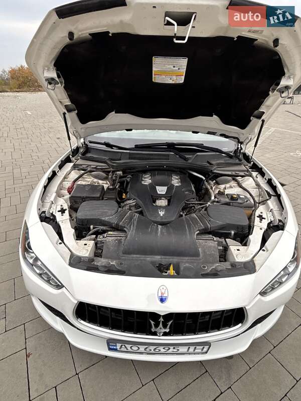 Седан Maserati Ghibli 2014 в Тячеве