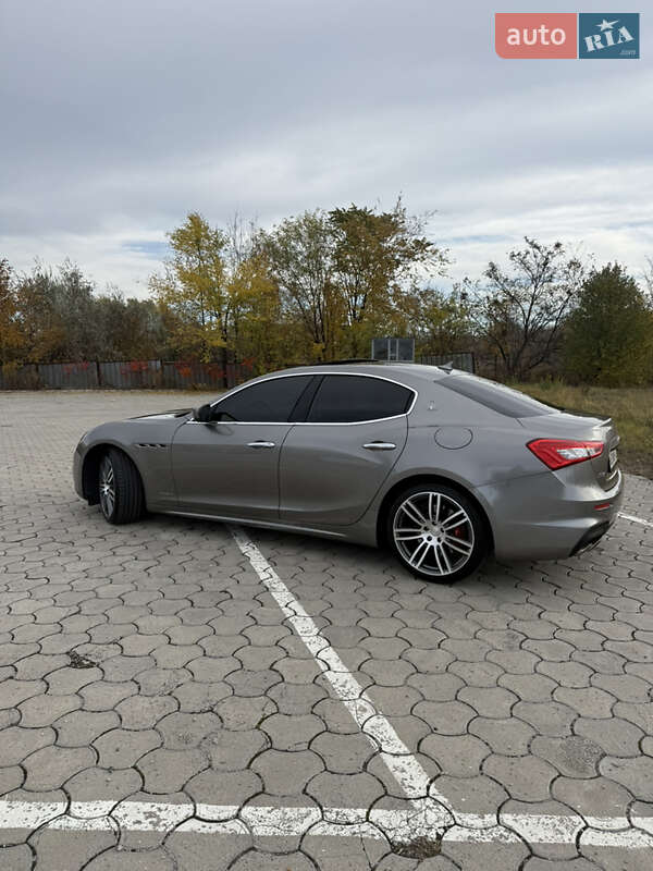 Седан Maserati Ghibli 2018 в Дніпрі фото 17 Седан Maserati Ghibli 2018 в Дніпрі