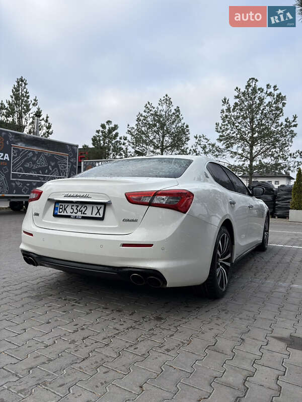 Седан Maserati Ghibli 2018 в Ровно