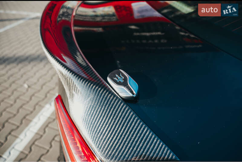 Седан Maserati Ghibli 2017 в Києві фото 32 Седан Maserati Ghibli 2017 в Києві