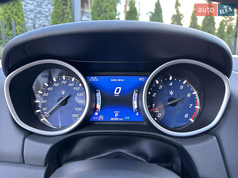 Седан Maserati Ghibli 2020 в Киеве фото 45 Седан Maserati Ghibli 2020 в Киеве