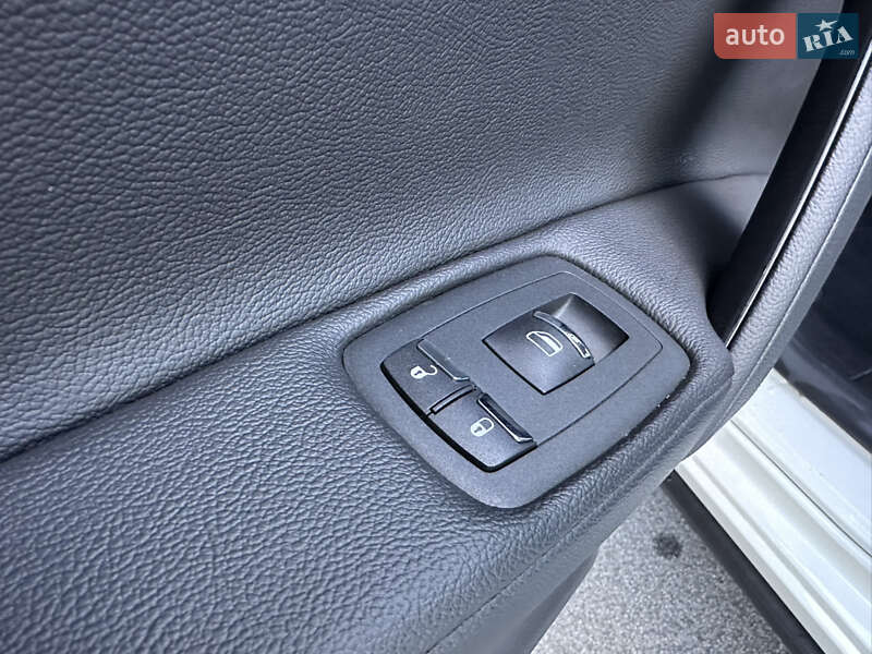 Седан Maserati Ghibli 2020 в Киеве фото 50 Седан Maserati Ghibli 2020 в Киеве