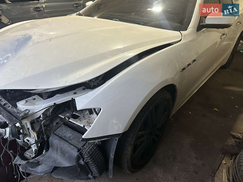 Седан Maserati Ghibli 2019 в Гребінках