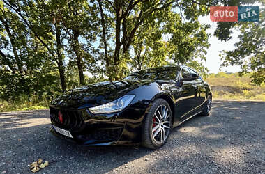 Седан Maserati Ghibli 2018 в Києві