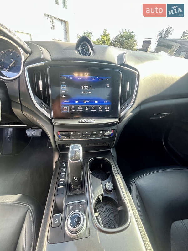 Седан Maserati Ghibli 2018 в Києві фото 22 Седан Maserati Ghibli 2018 в Києві