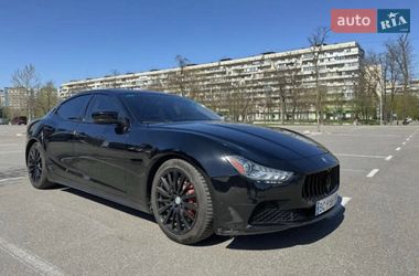 Седан Maserati Ghibli 2014 в Львове