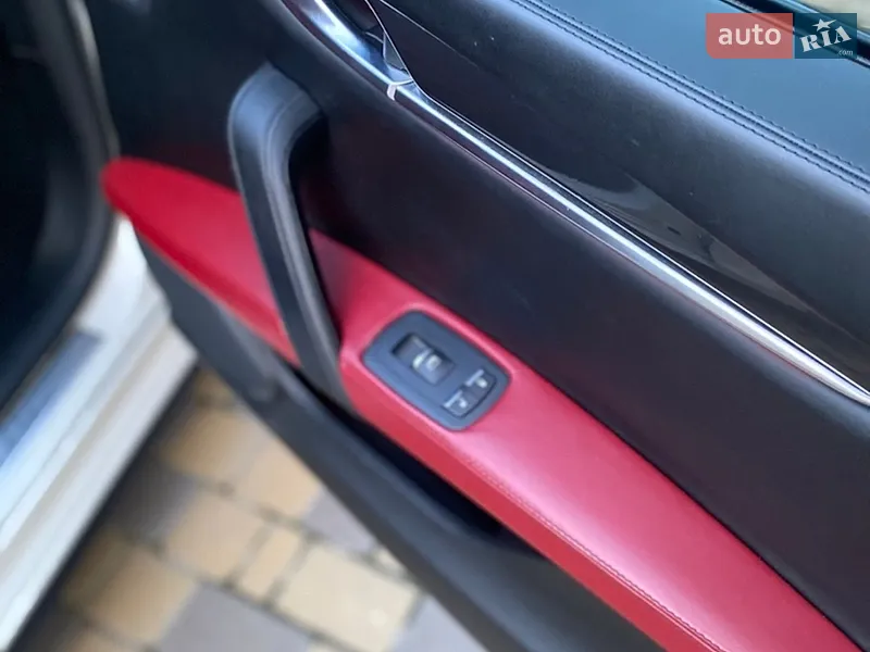 Maserati Ghibli 2016 VIN ZAM57XSA1H1225321 фото оголошення 50 з 91