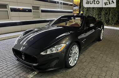 Кабриолет Maserati GranCabrio 2010 в Киеве