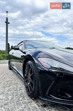 Купе Maserati GranCabrio 2010 в 