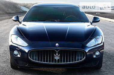 Купе Maserati GranTurismo 2008 в Киеве