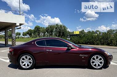 Купе Maserati GranTurismo 2008 в 