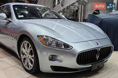 Купе Maserati GranTurismo 2008 в Києві