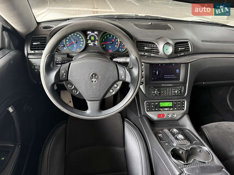Купе Maserati GranTurismo 2011 в Києві фото 18 Купе Maserati GranTurismo 2011 в Києві