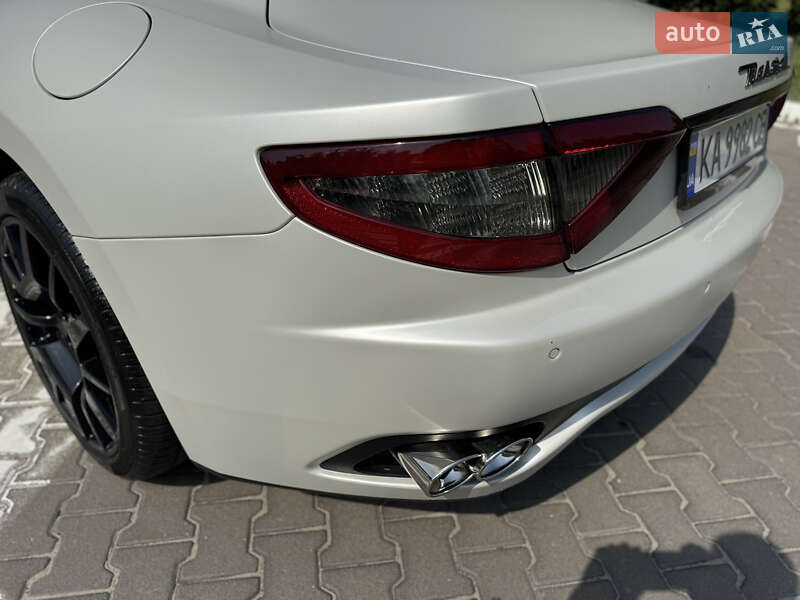 Купе Maserati GranTurismo 2008 в Киеве