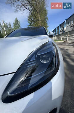 Позашляховик / Кросовер Maserati Grecale 2023 в 