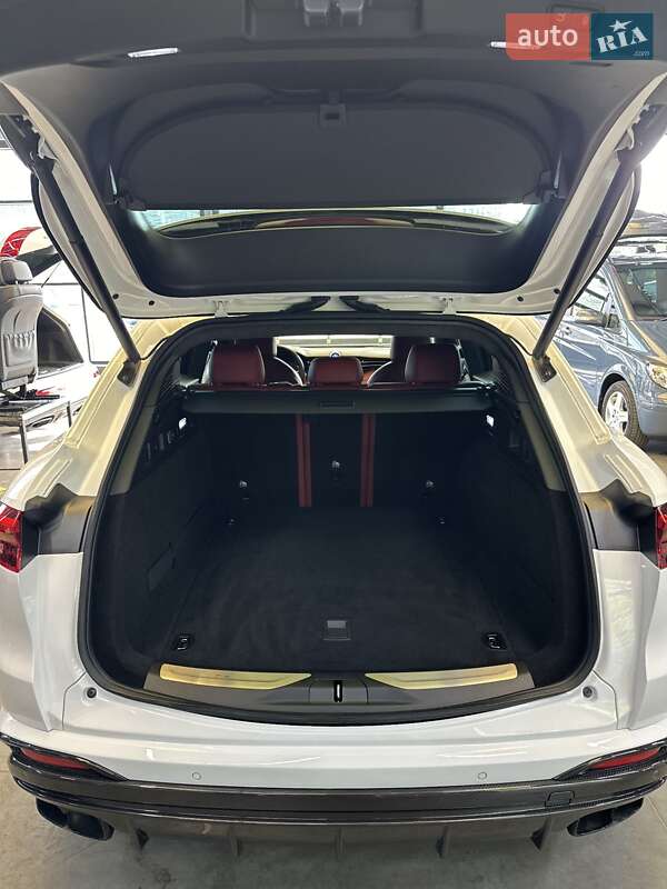 Позашляховик / Кросовер Maserati Grecale 2022 в Києві фото 26 Позашляховик / Кросовер Maserati Grecale 2022 в Києві