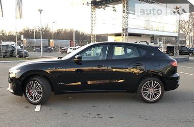 Внедорожник / Кроссовер Maserati Levante 2019 в Киеве