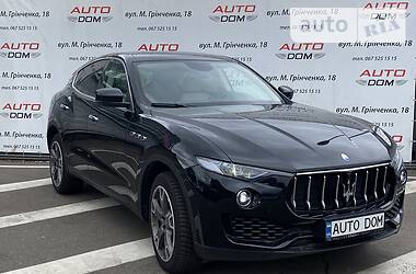 Внедорожник / Кроссовер Maserati Levante 2018 в Киеве