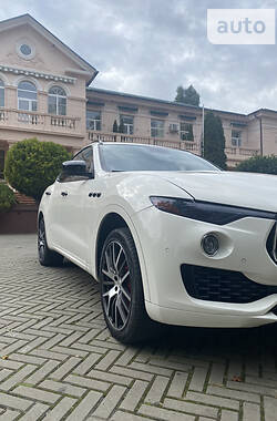 Позашляховик / Кросовер Maserati Levante 2016 в Одесі