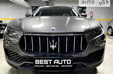 Позашляховик / Кросовер Maserati Levante 2016 в Києві