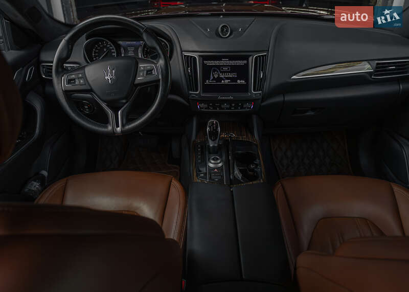 Позашляховик / Кросовер Maserati Levante 2016 в Києві