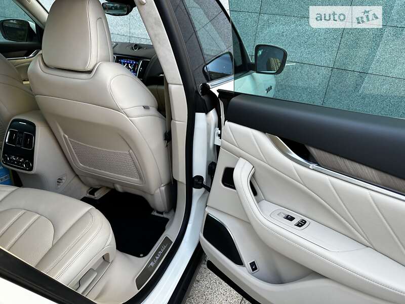 Внедорожник / Кроссовер Maserati Levante 2019 в Харькове фото 24 Внедорожник / Кроссовер Maserati Levante 2019 в Харькове