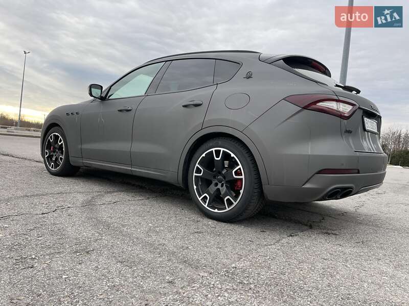 Позашляховик / Кросовер Maserati Levante 2018 в Львові