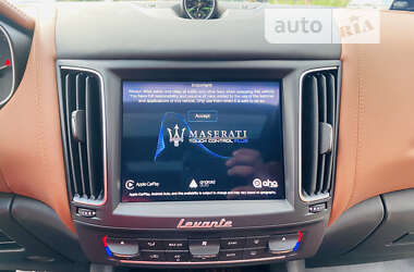 Позашляховик / Кросовер Maserati Levante 2017 в Харкові