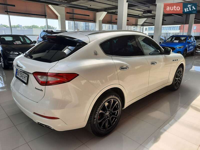 Позашляховик / Кросовер Maserati Levante 2018 в Хмельницькому