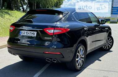 Позашляховик / Кросовер Maserati Levante 2016 в Києві