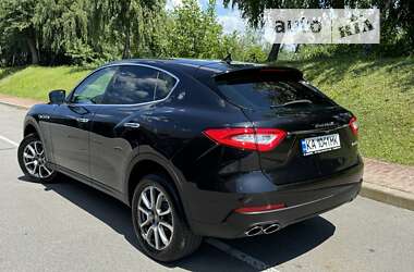 Позашляховик / Кросовер Maserati Levante 2016 в Києві