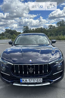 Внедорожник / Кроссовер Maserati Levante 2021 в Киеве