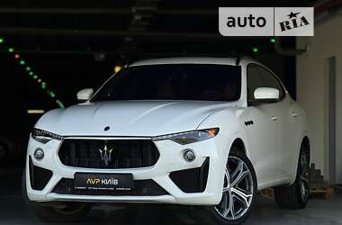 Позашляховик / Кросовер Maserati Levante 2018 в Києві