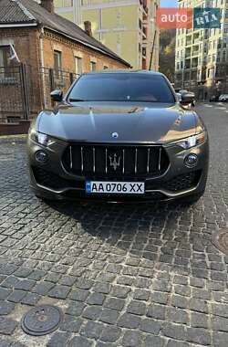 Позашляховик / Кросовер Maserati Levante 2016 в Києві