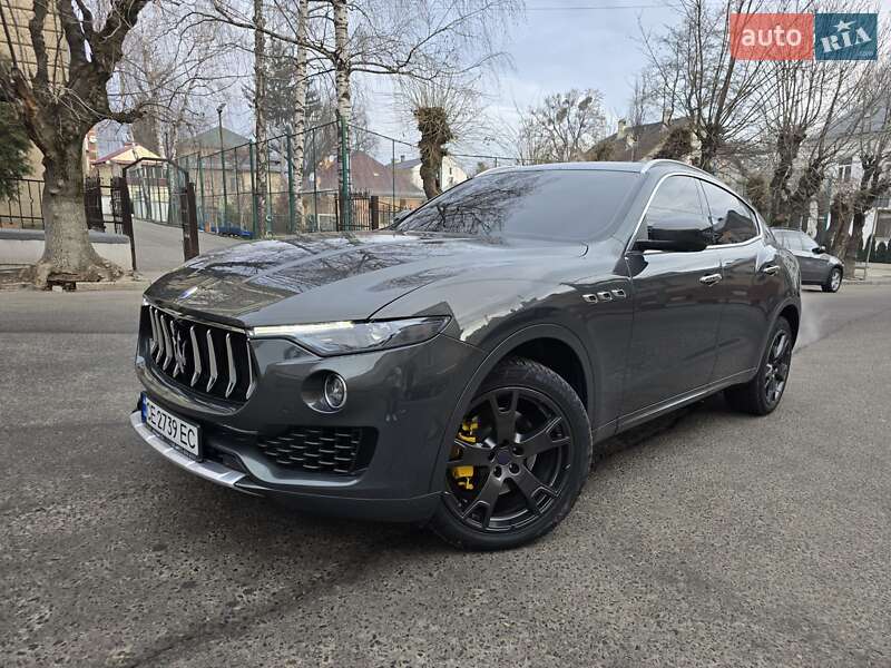 Позашляховик / Кросовер Maserati Levante 2017 в Чернівцях