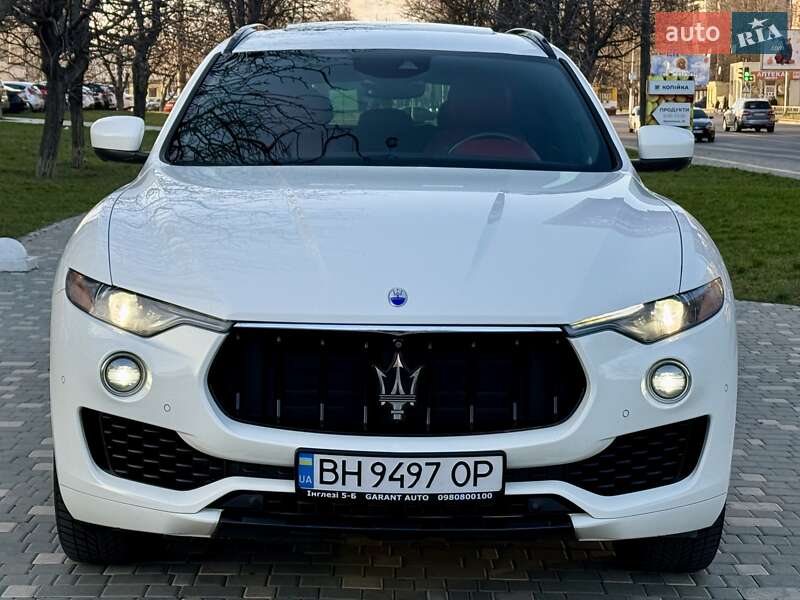 Внедорожник / Кроссовер Maserati Levante 2016 в Одессе