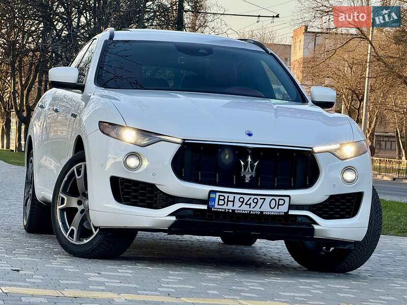 Внедорожник / Кроссовер Maserati Levante 2016 в Одессе