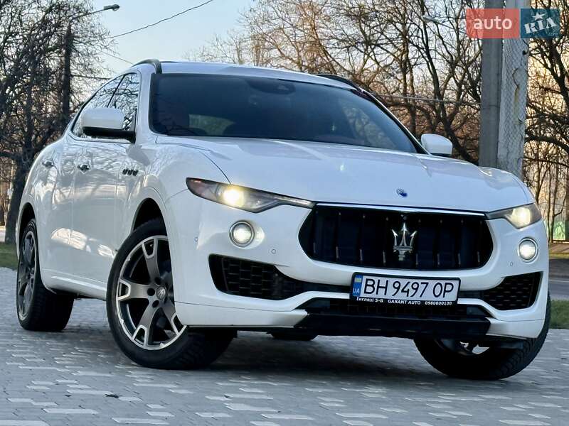 Внедорожник / Кроссовер Maserati Levante 2016 в Одессе