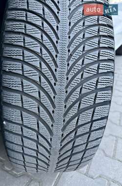 Позашляховик / Кросовер Maserati Levante 2016 в 