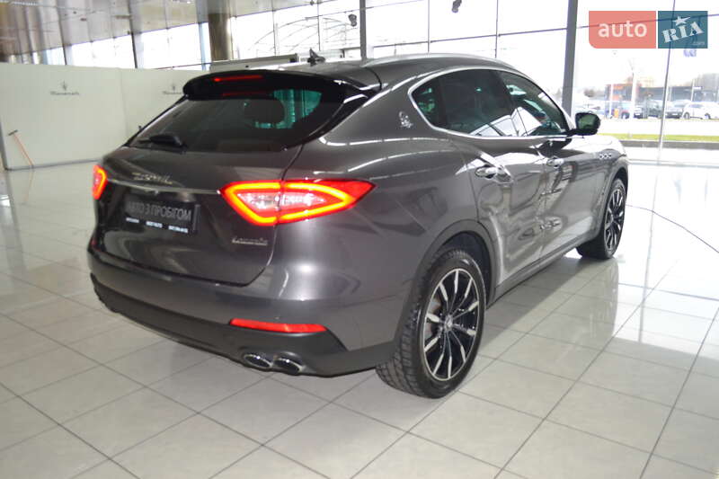 Позашляховик / Кросовер Maserati Levante 2017 в Києві