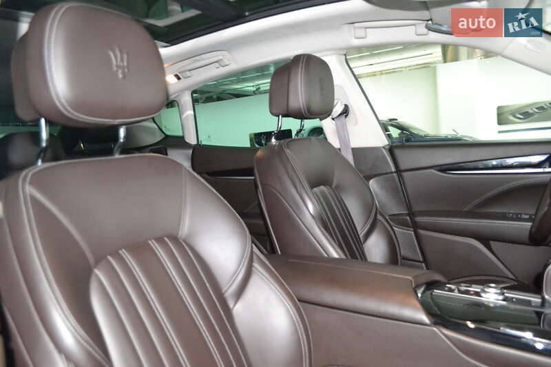 Позашляховик / Кросовер Maserati Levante 2017 в Києві