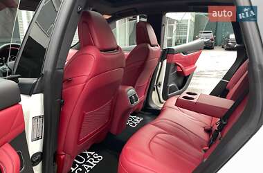 Позашляховик / Кросовер Maserati Levante 2022 в 