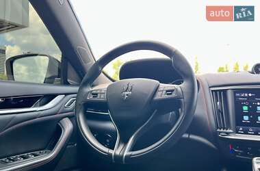 Позашляховик / Кросовер Maserati Levante 2021 в Києві
