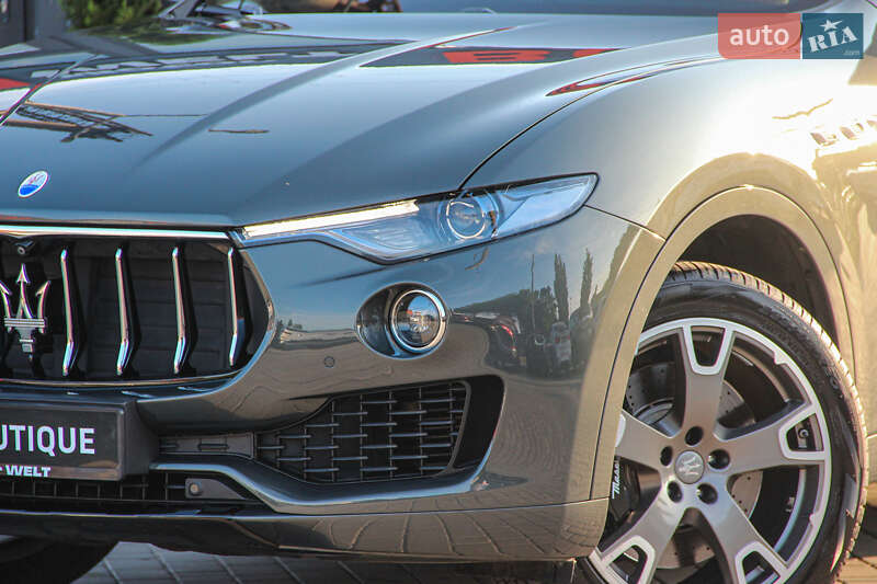 Внедорожник / Кроссовер Maserati Levante 2017 в Одессе