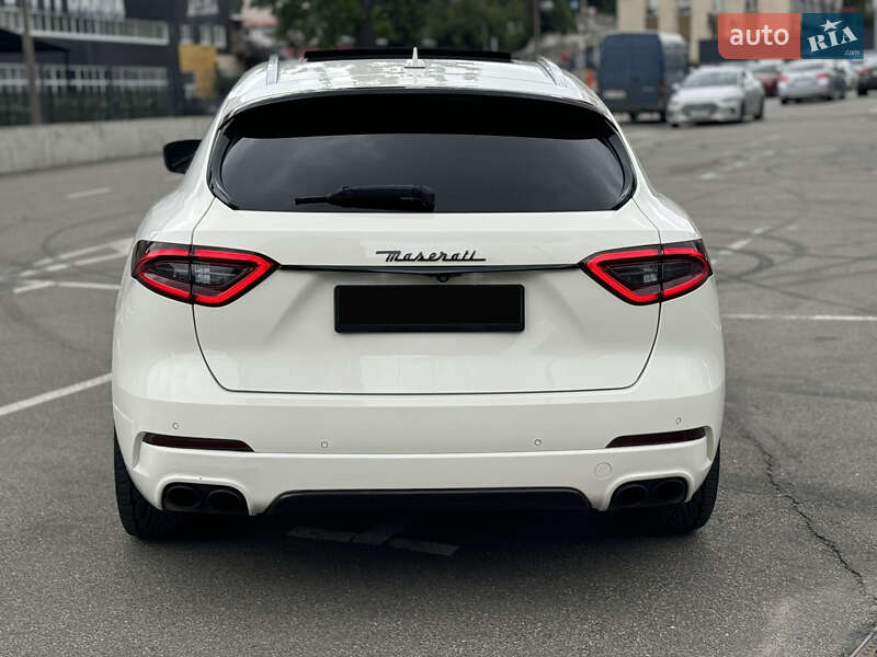 Внедорожник / Кроссовер Maserati Levante 2016 в Киеве фото 5 Внедорожник / Кроссовер Maserati Levante 2016 в Киеве